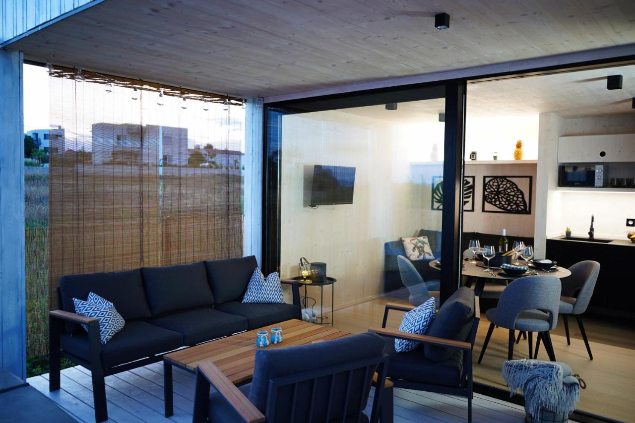Boutique Style Eco-Beachhouse, Private Jacuzzi Privlaka  Exterior foto